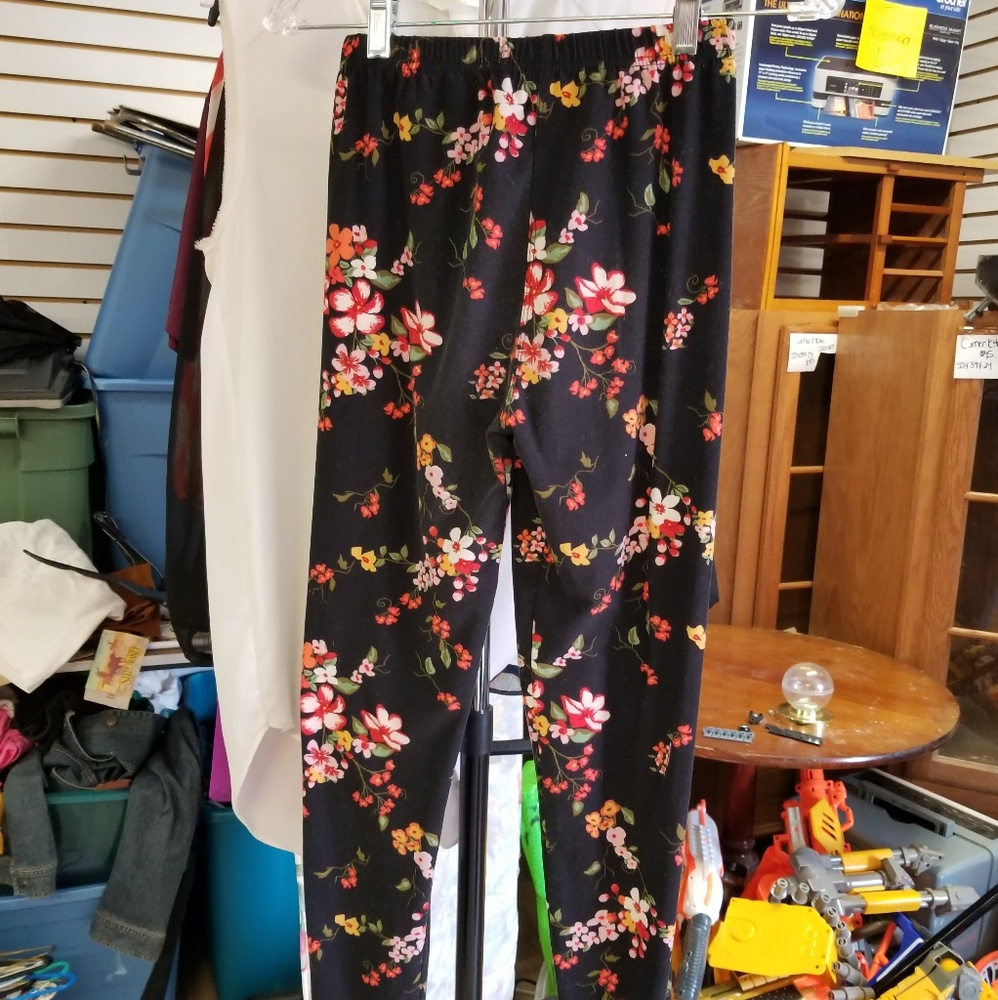 LEGGINGS!